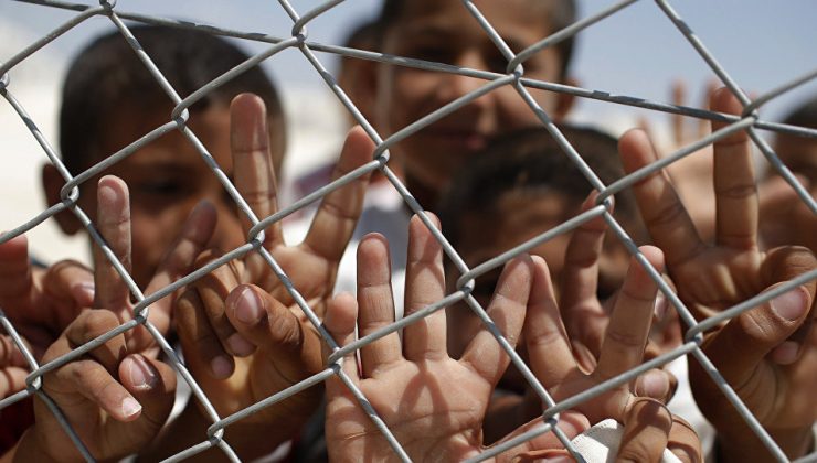 Finler, Yunanistan’daki Yetim Mülteci Çocukların Getirilmesine Sıcak Bakıyor
