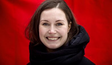 Başbakan Sanna Marin hükümet çalışmalarına evinden katılıyor