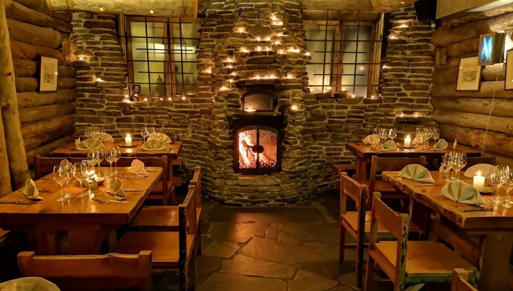 Restoranlar ve Eğlence Mekanları Mayıs Sonuna Kadar Kapalı Kalacak