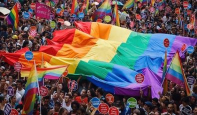 Geleneksel Onur Haftası Etkinlikleri Helsinki Pride Eylül Ayına Ertelendi