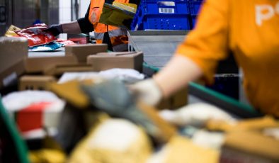 Posta Dağıtım Hizmetleri Görevlisi Değerli Kolileri Çaldı