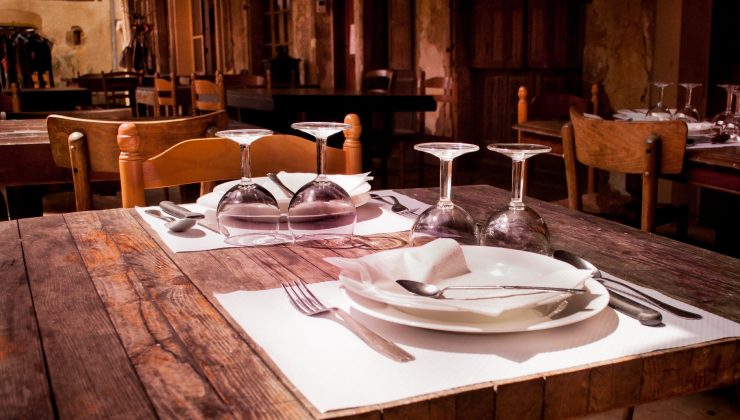 Helsinki bölgesindeki restoranlara yeni kısıtlamalar getirildi