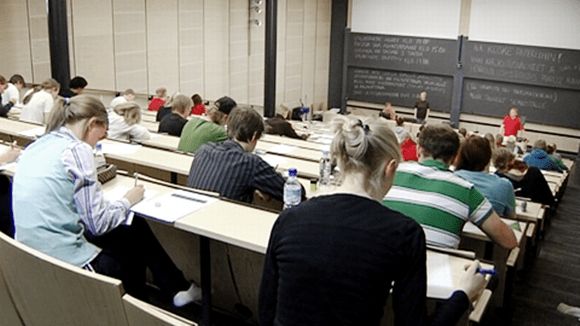 Kela Öğrencilerin Devletten Aldığı Fazla Paraların İadesini İsteyecek