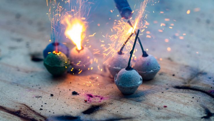 Havai fişek satışlarında düşüş yaşanıyor