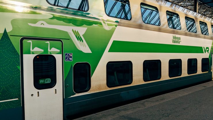 VR kondüktörleri de banliyö trenlerinde ceza kesebilecek