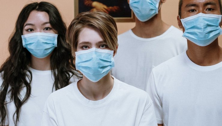 Koronavirüs devam ediyor ama maske üreticileri zor durumda