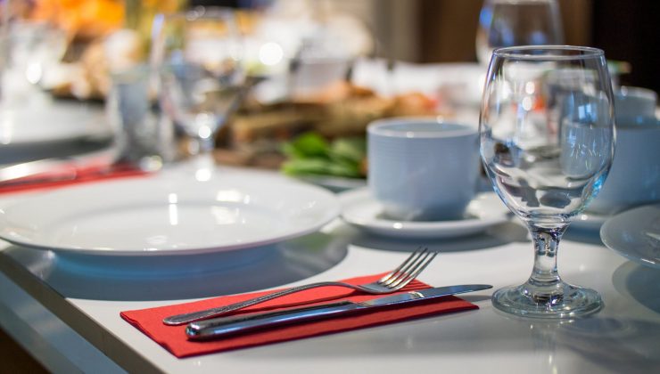 Restoran kısıtlamaları gevşetildi