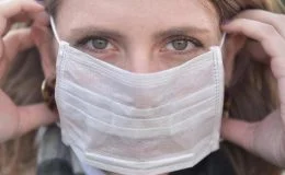 Finlandiya, koronavirüs ikinci dalgasında koruyucu maske kullanımını tartışıyor