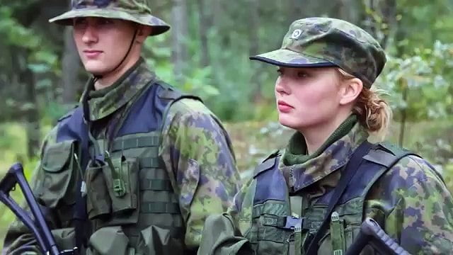 Fin Ordusunda Kadın ve Erkekler Ortak Yaşam Alanlarını Kullanacak