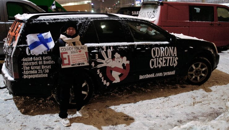 Konvoy Finlandiya protestoları Helsinki merkez trafiğini felç ediyor
