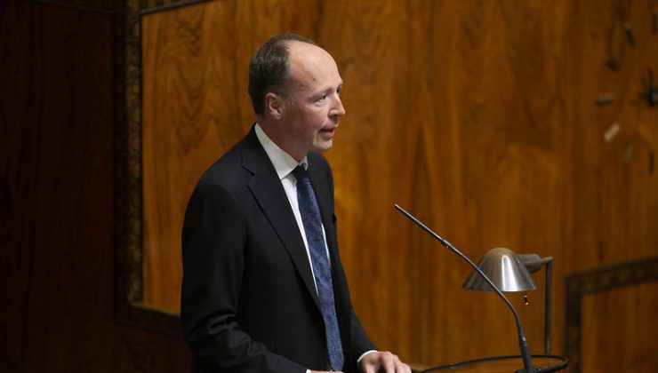 Jussi Halla-aho Finleri yiyecek stoğu yapmaya çağırdı