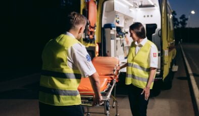 Finlandiya yaralı Ukraynalıları tedavi etmeye başladı