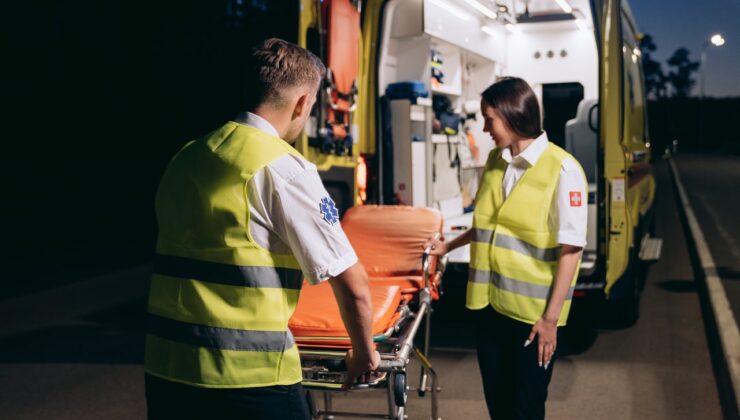 Finlandiya yaralı Ukraynalıları tedavi etmeye başladı