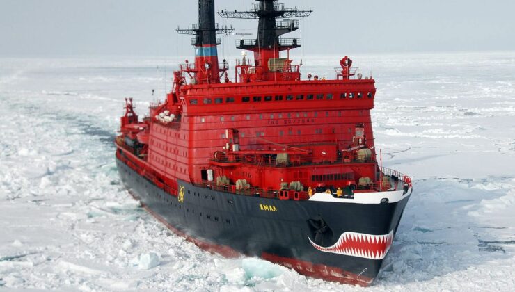 Rusya’nın buz kıran gemisine izin verilmedi