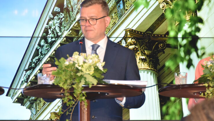 Finlandiya’da yeni dönem; Petteri Orpo görevi devraldı