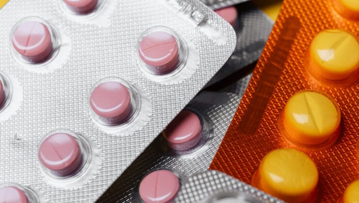 Hükümet 2025 yılında ilaç ödemelerinde kısıtlamaya gidecek