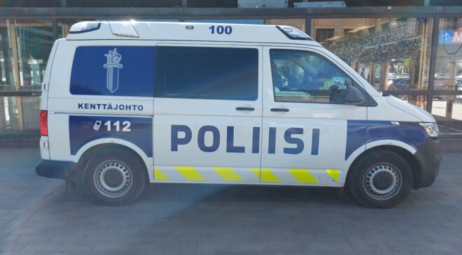 Jyväskylä’de bir kişi polis aracında hayatını kaybetti