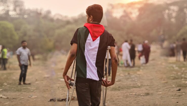 Irkçı Gerçek Finler Gazzeli çocukların tedavisini engelliyor