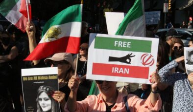 İran’da rejim düşerse dünya daha mı güvenli olacak?