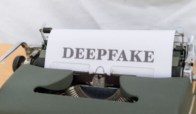 Finlandiya’da tanınmış kadınlar AI pornonun hedefi oldu